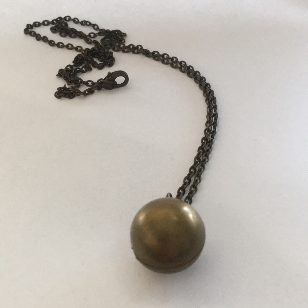 Vintage inspired gold ball locket